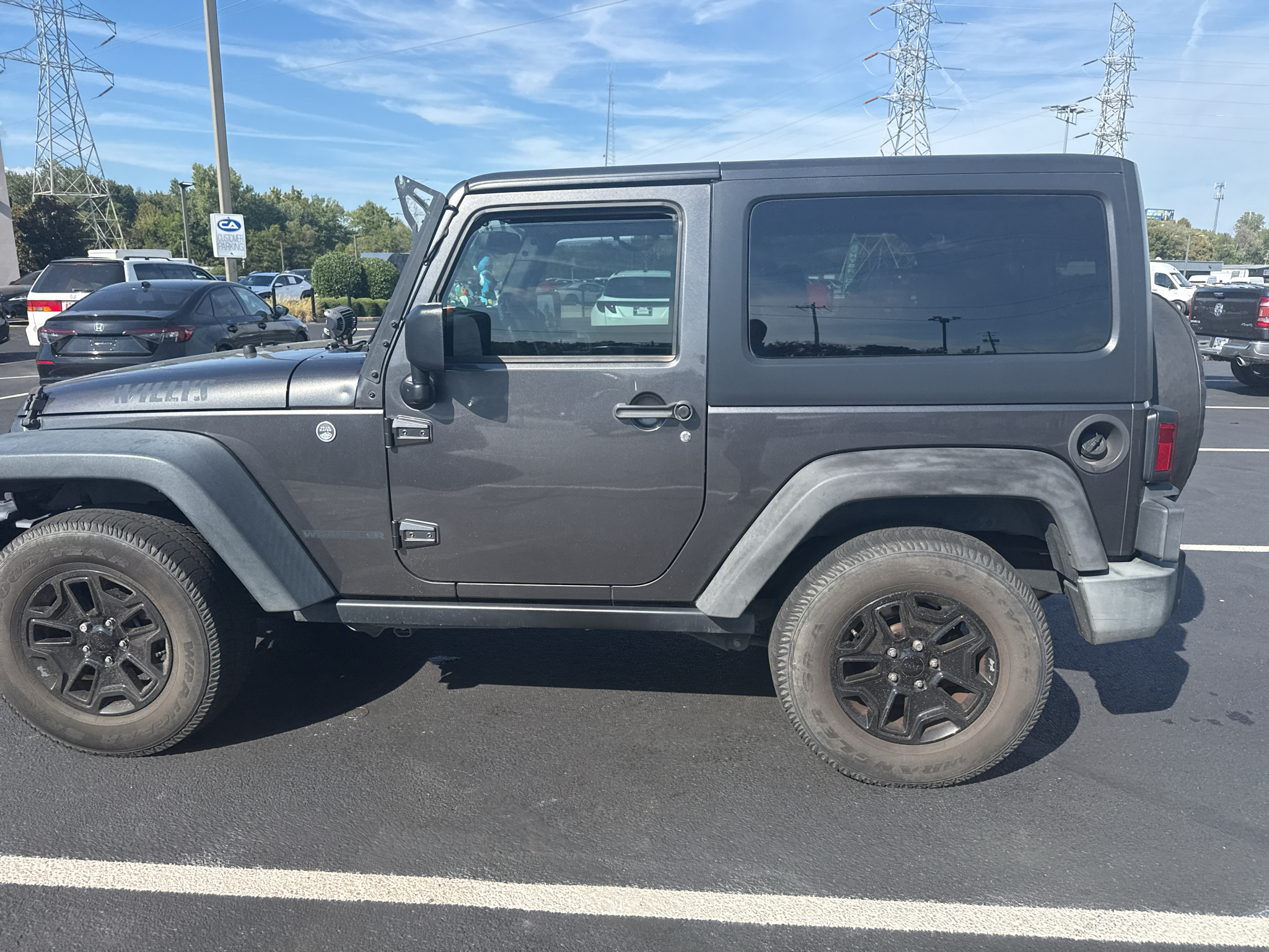 Used 2017 Jeep Wrangler SUV