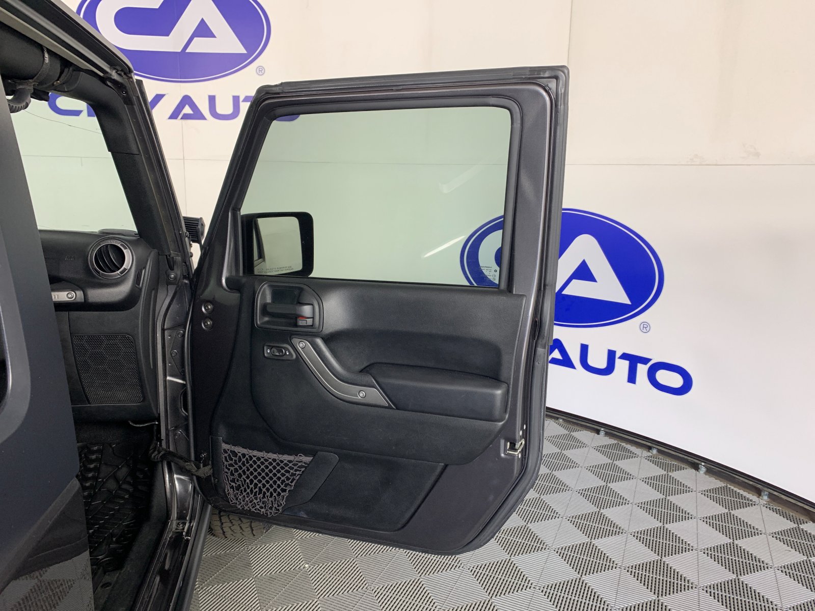 Used 2017 Jeep Wrangler SUV