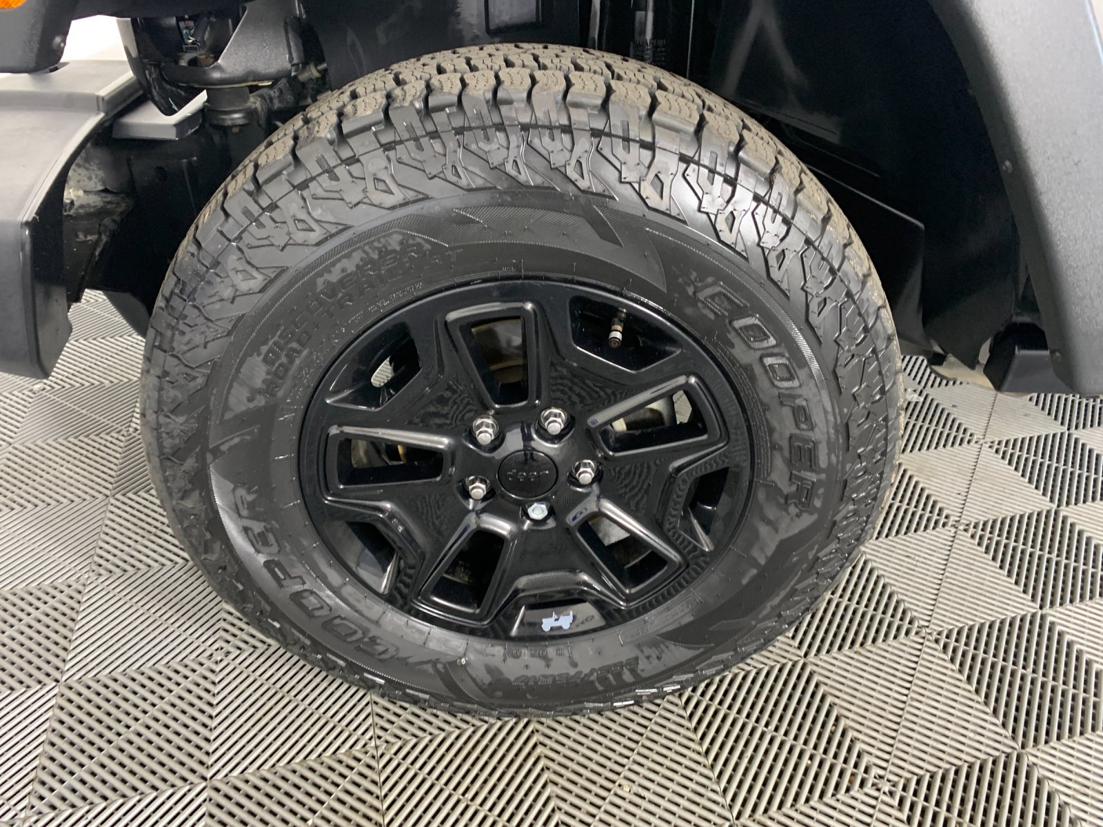 Used 2017 Jeep Wrangler SUV