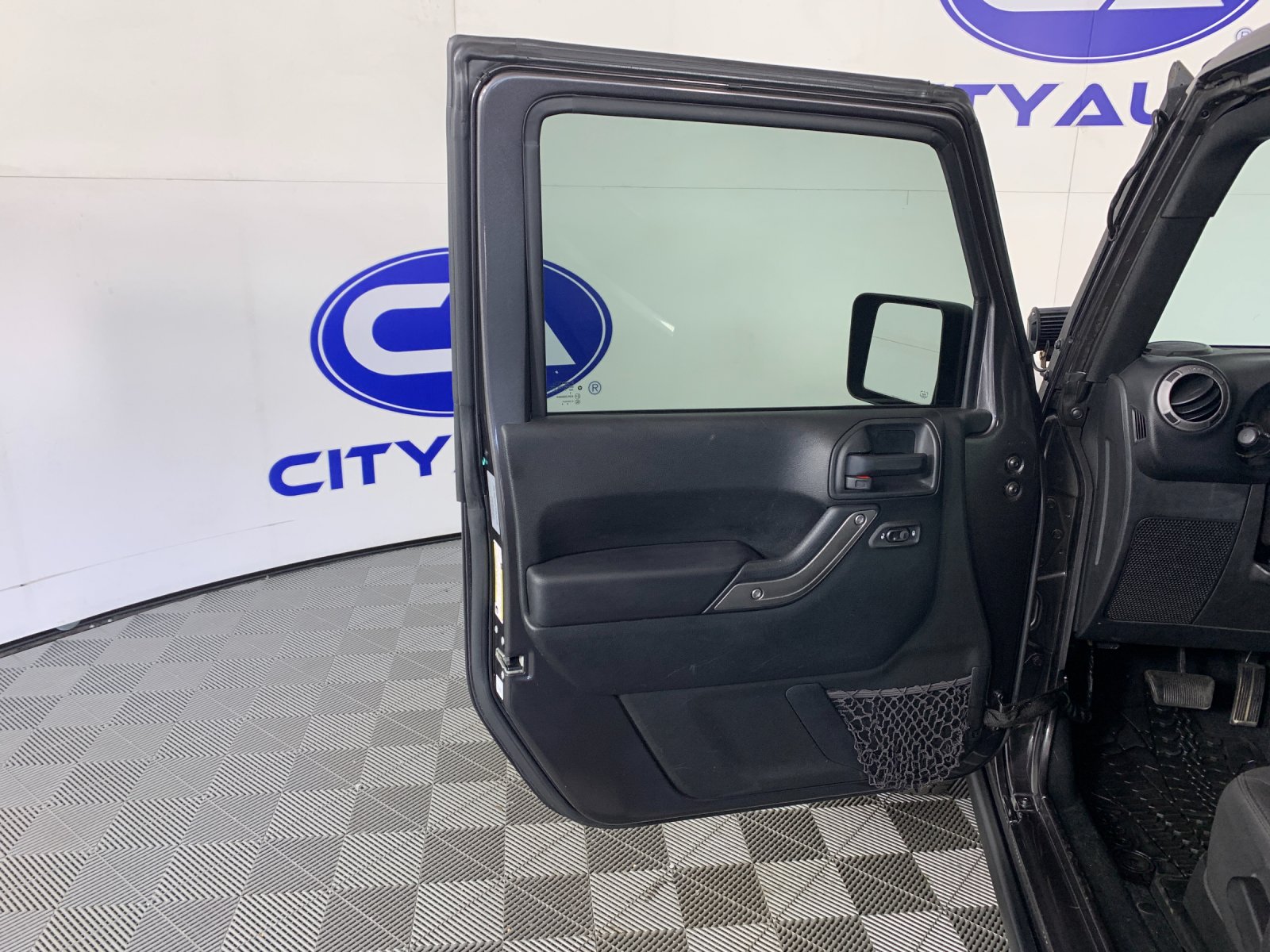 Used 2017 Jeep Wrangler SUV
