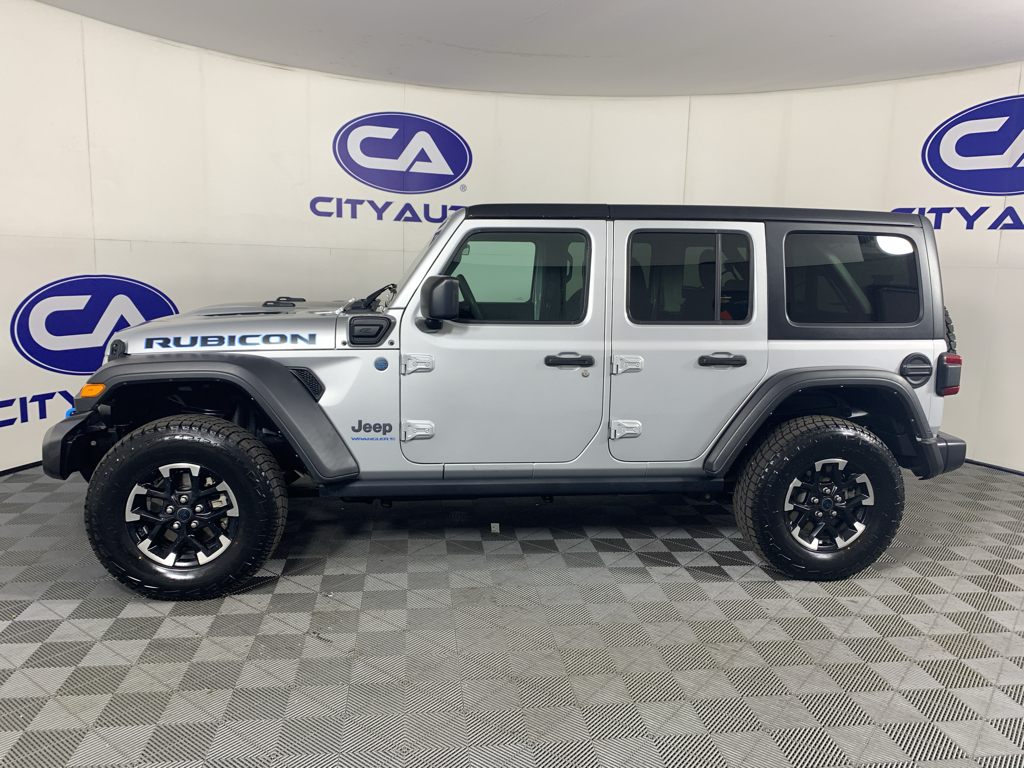 Vehicle photo 6