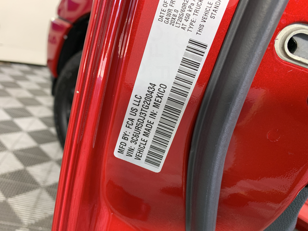 Vehicle photo 11