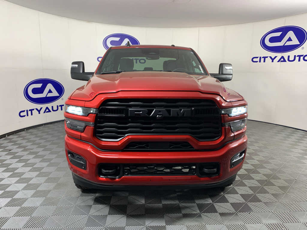 Vehicle photo 7