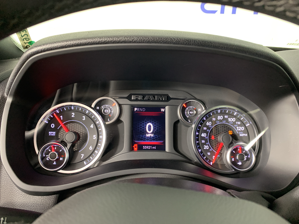 Vehicle photo 21