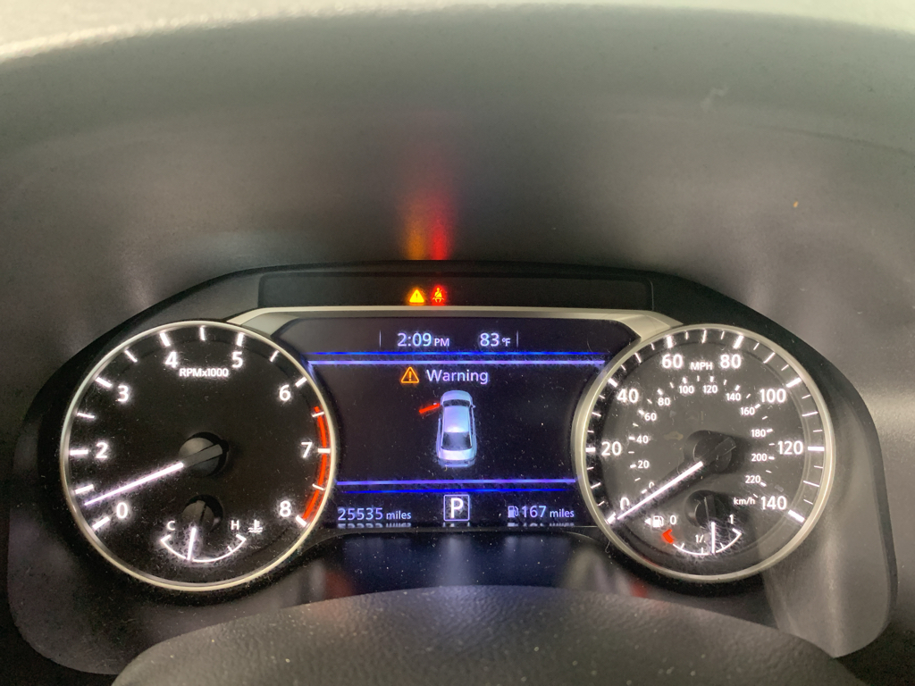 Vehicle photo 23