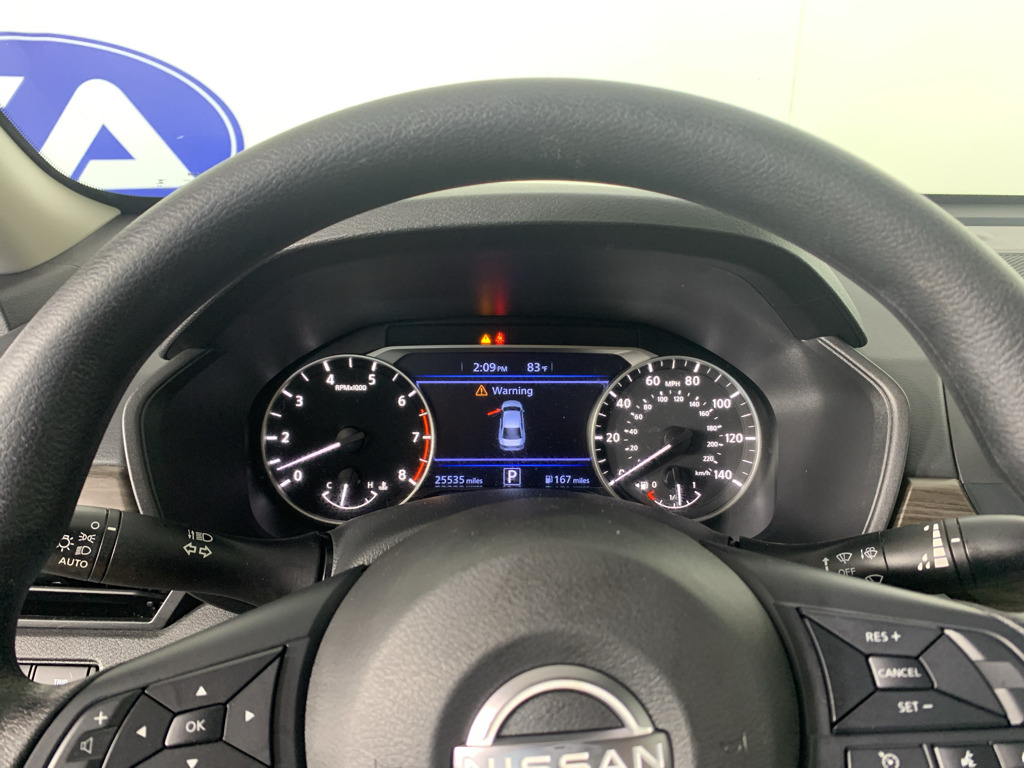 Vehicle photo 22