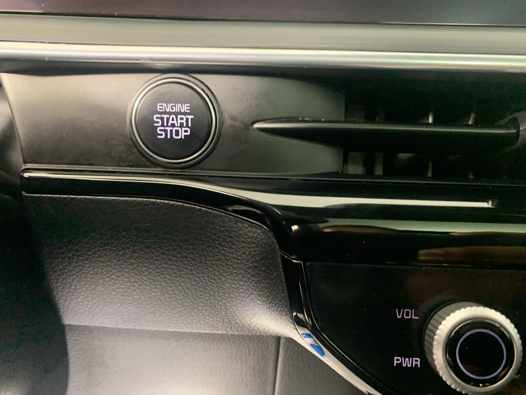 Vehicle photo 17