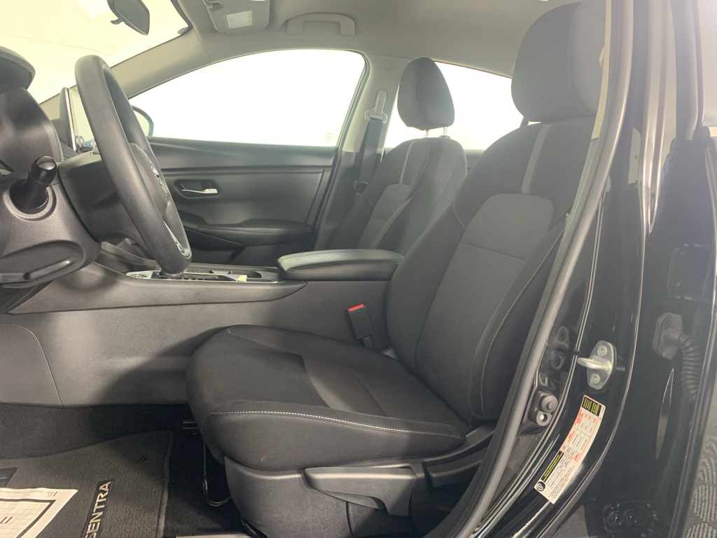 Vehicle photo 15