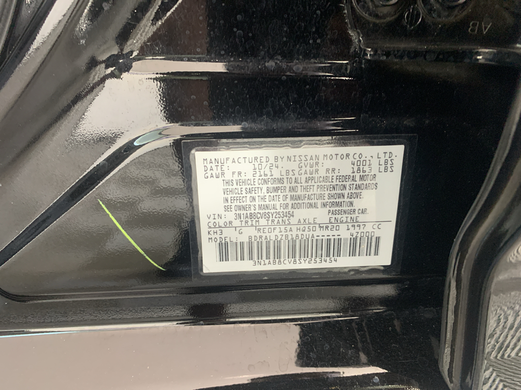 Vehicle photo 12