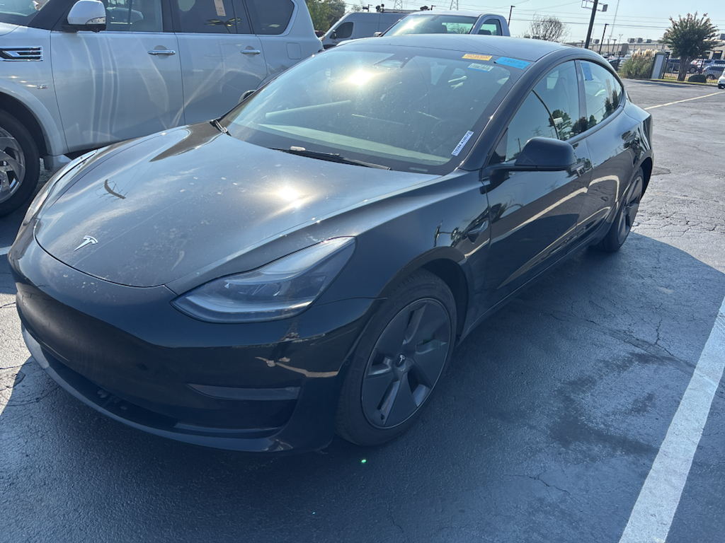 Vehicle photo 2