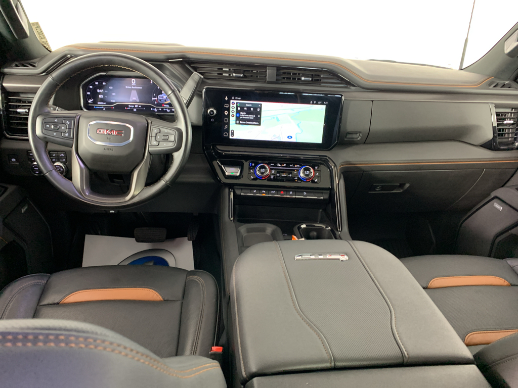 Vehicle photo 32