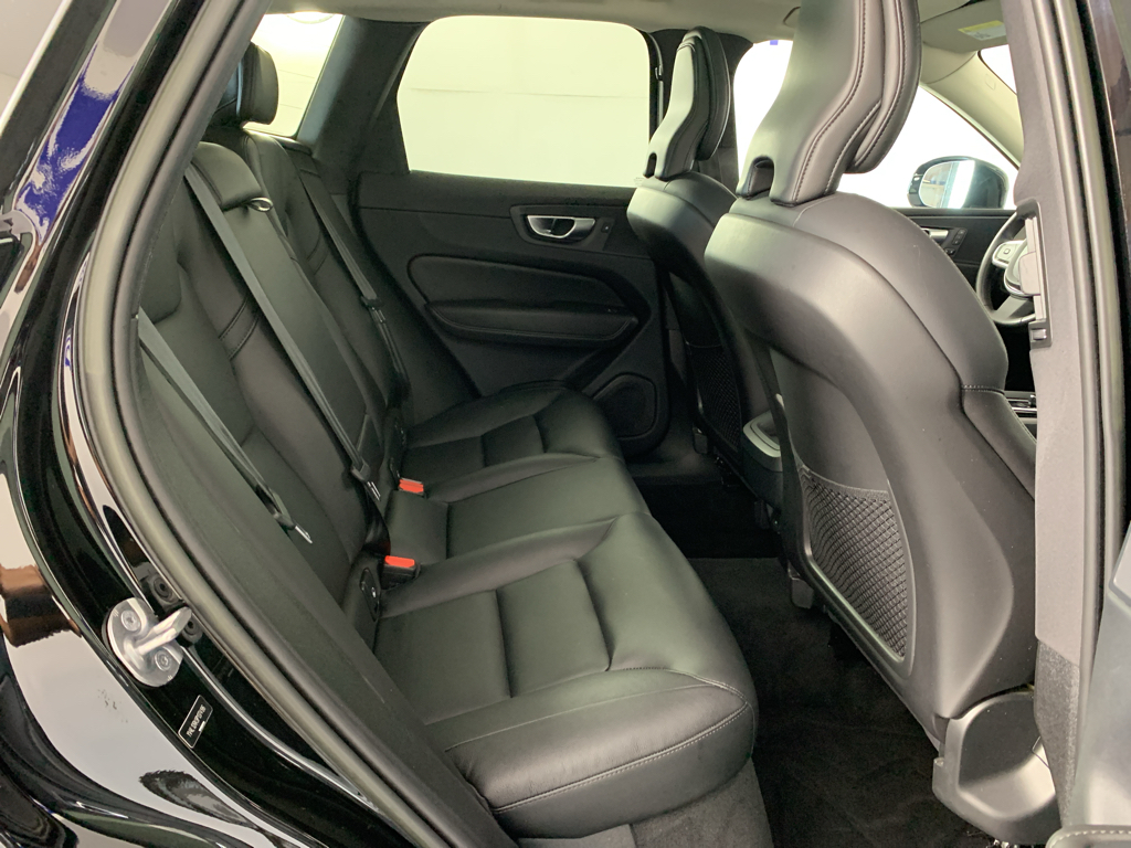 Used 2023 Volvo XC60 B5 SUV