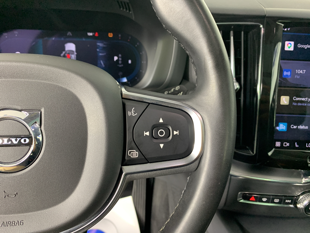 Used 2023 Volvo XC60 B5 SUV