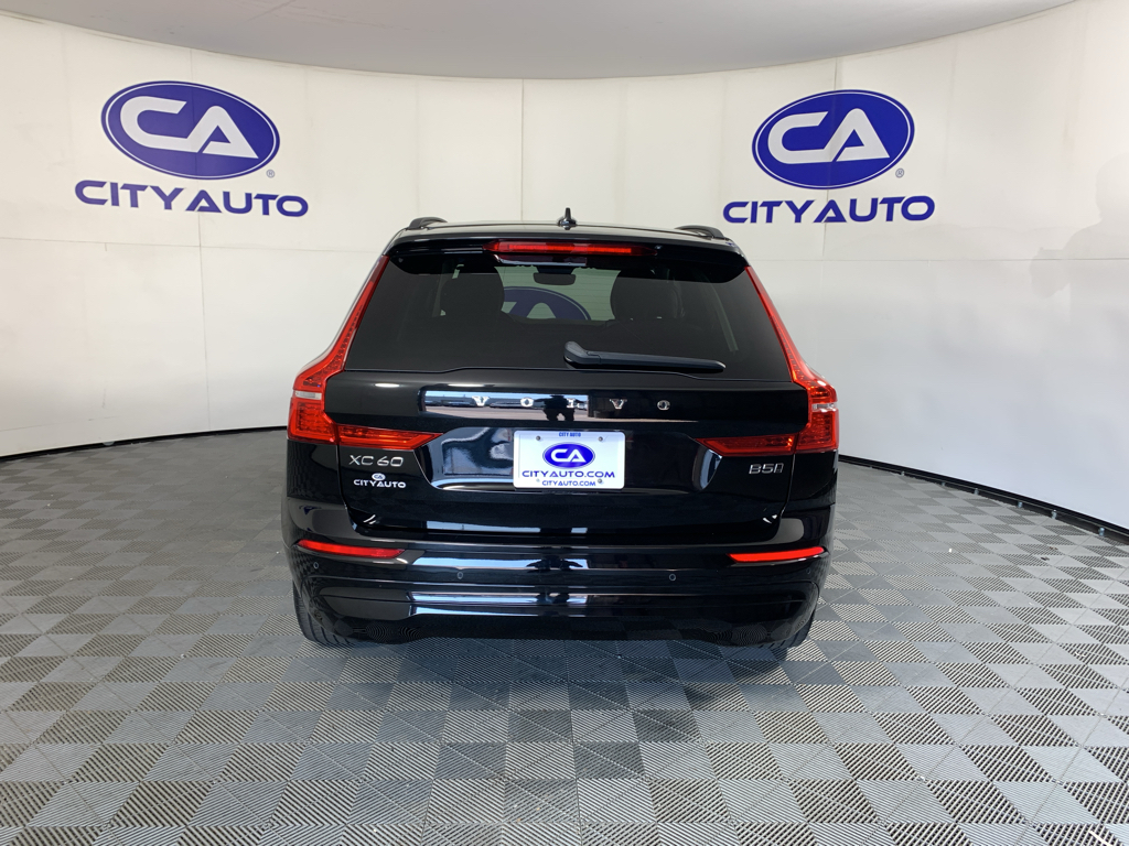 Used 2023 Volvo XC60 B5 SUV