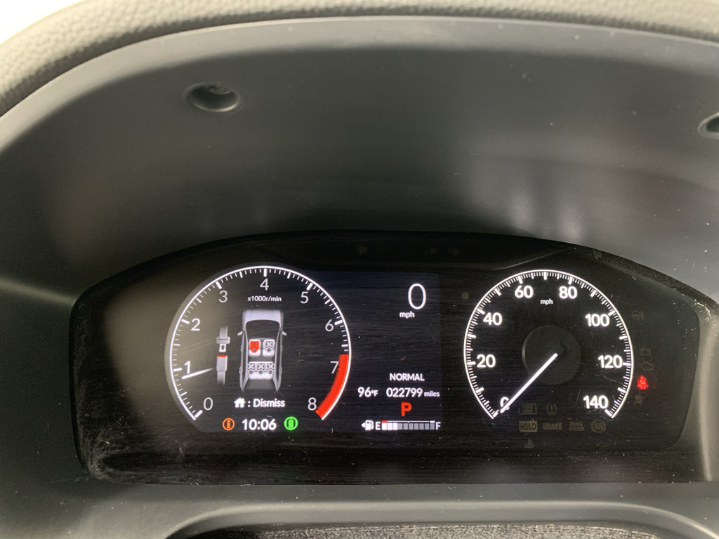 Vehicle photo 23