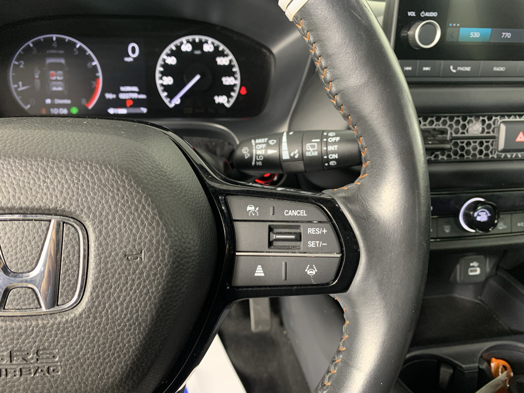 Vehicle photo 19