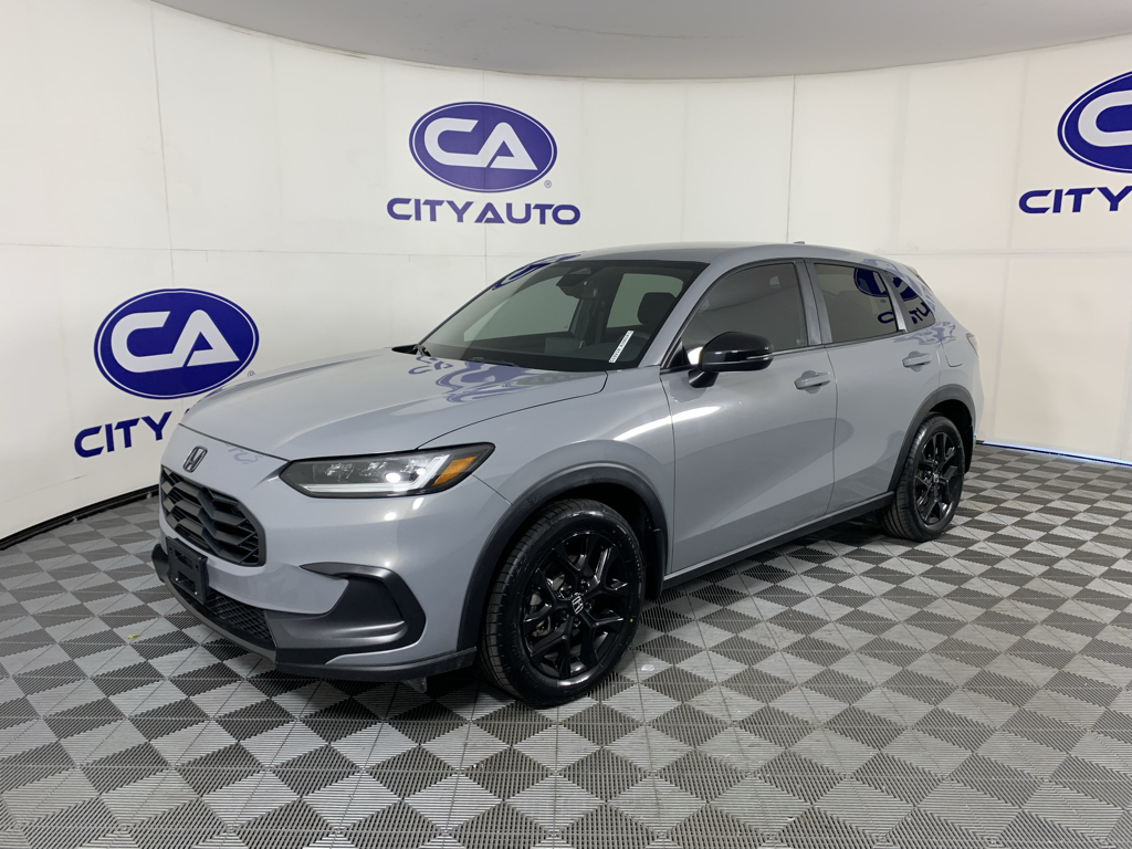 Vehicle photo 7