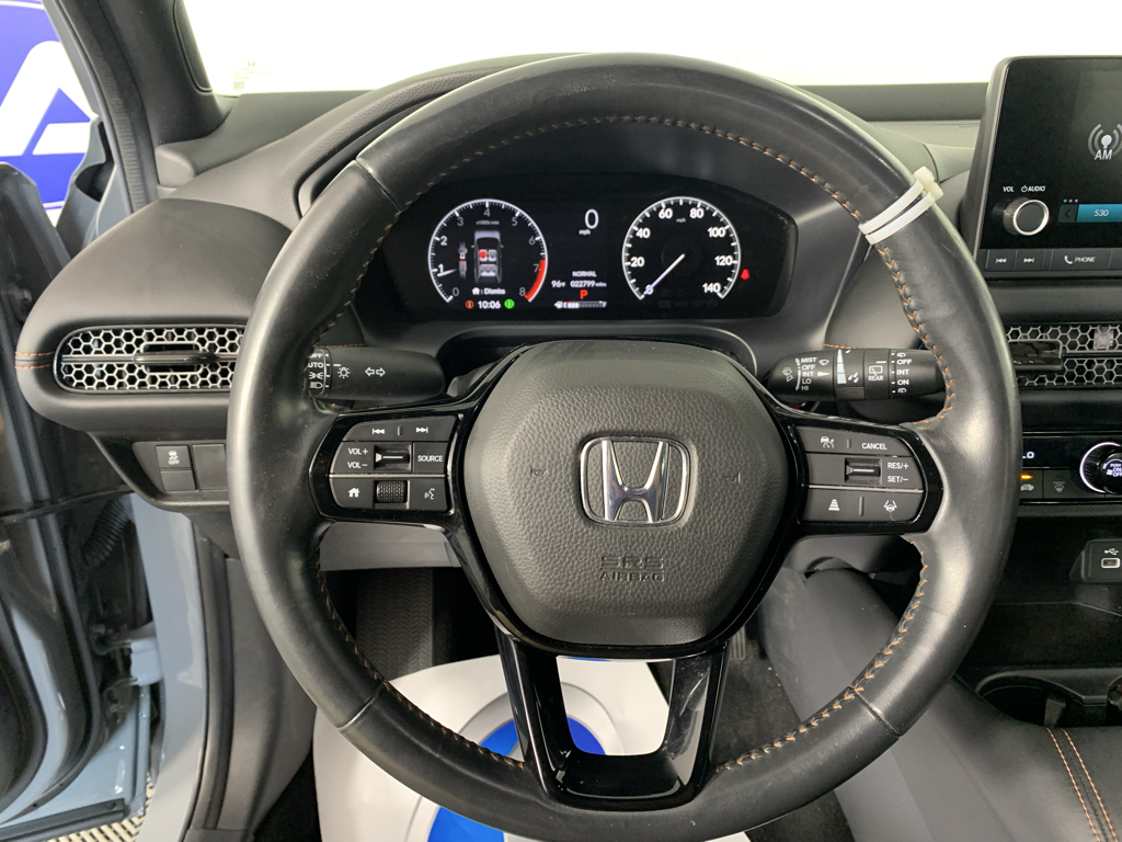 Vehicle photo 21