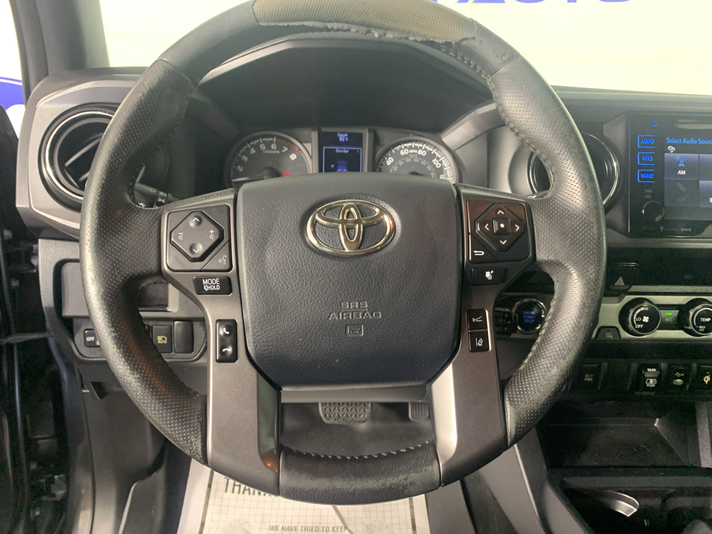 Vehicle photo 19