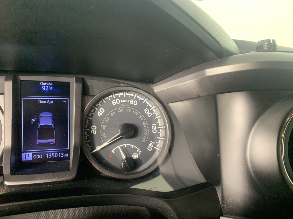 Vehicle photo 21