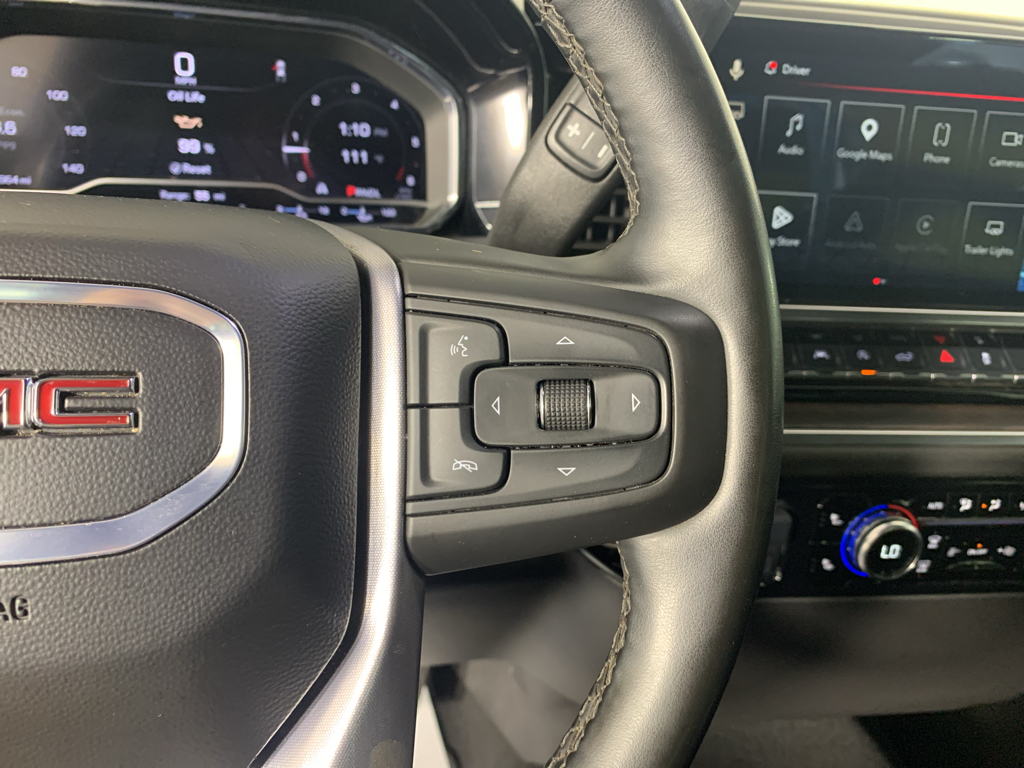 Vehicle photo 18