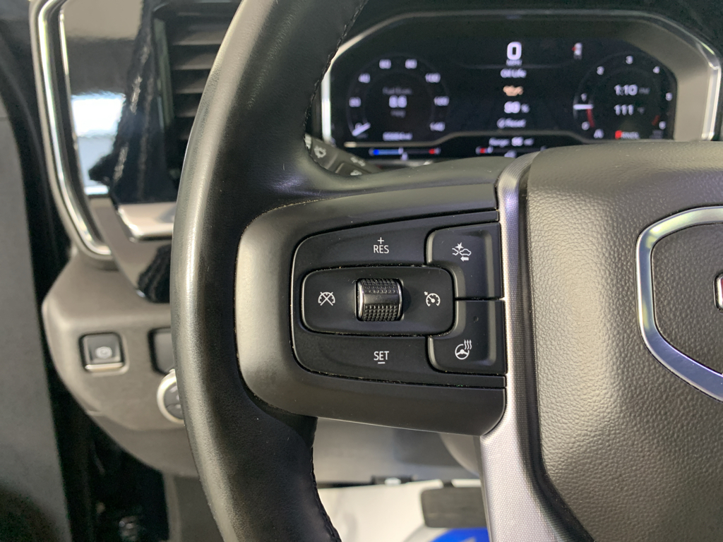 Vehicle photo 17