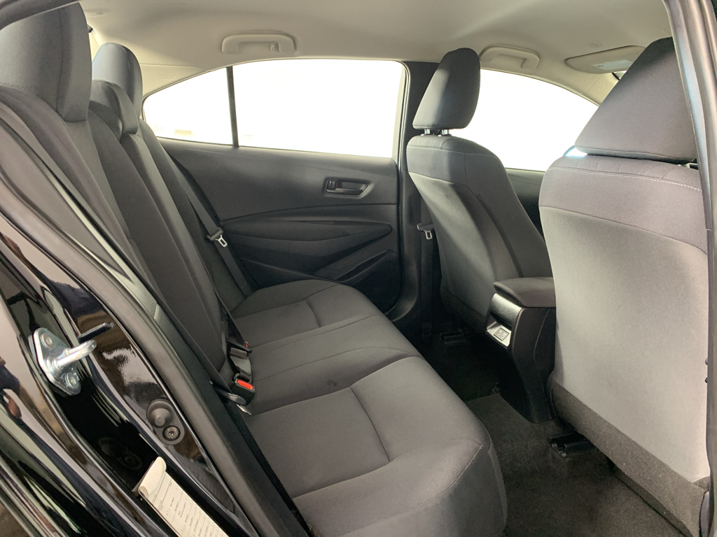 Vehicle photo 34