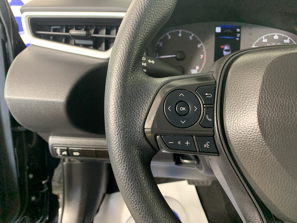 Vehicle photo 18