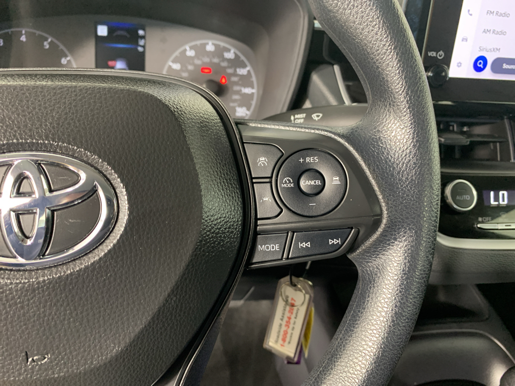Vehicle photo 19