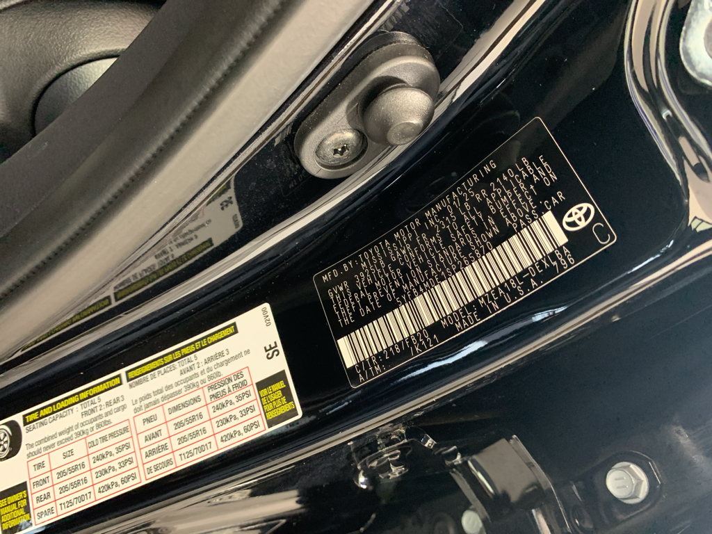 Vehicle photo 12