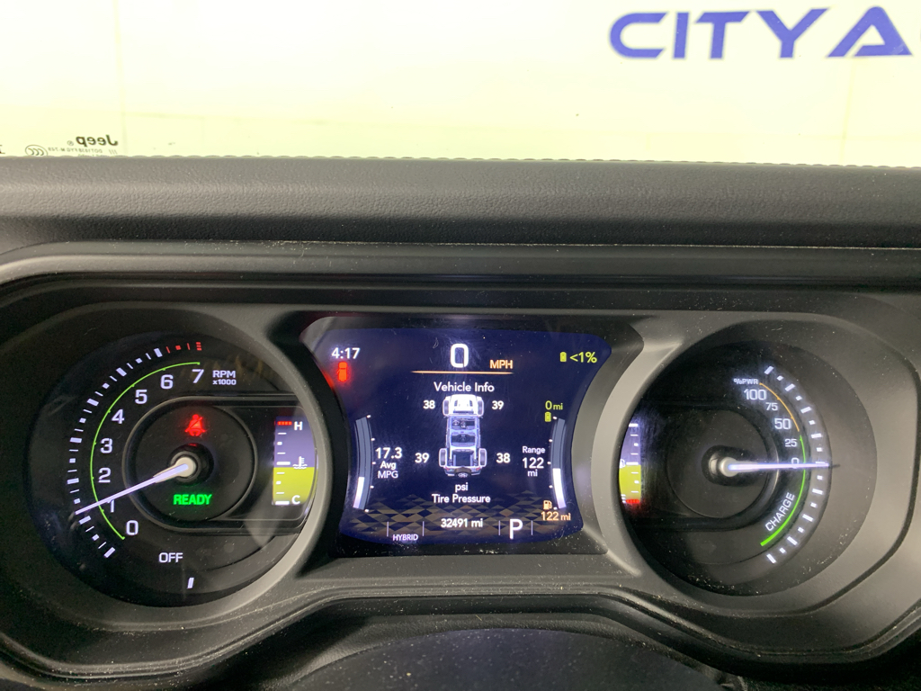 Vehicle photo 22