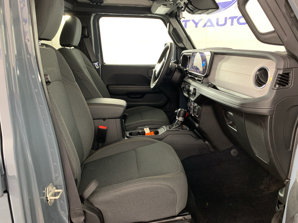 Vehicle photo 39