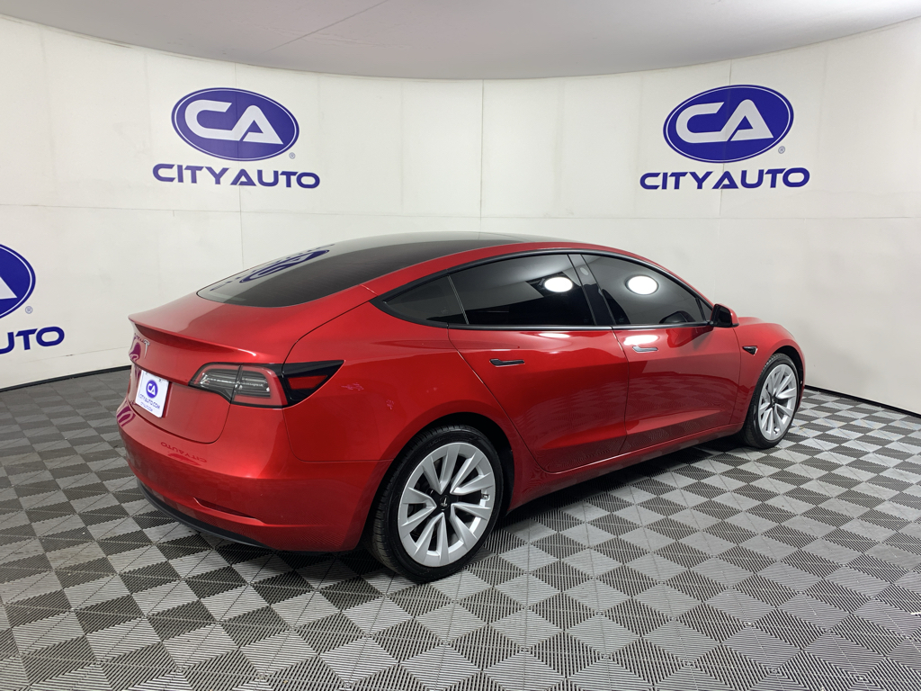 Vehicle photo 3