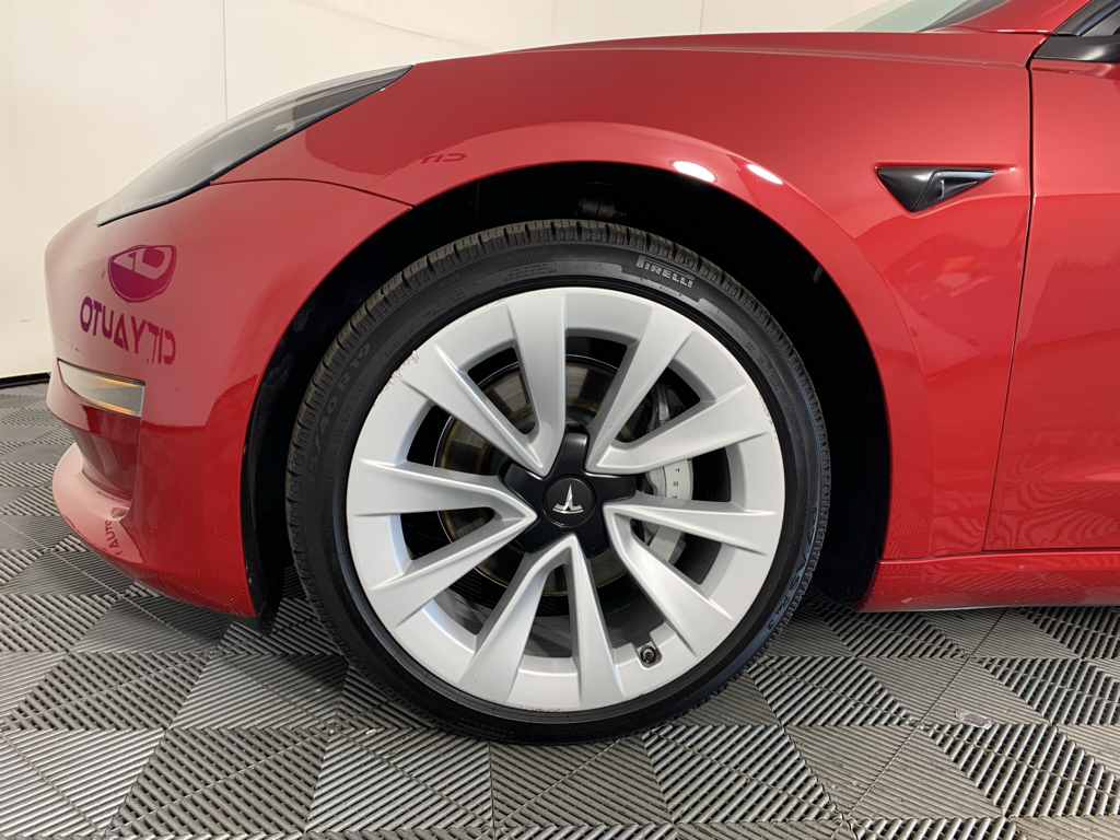 Vehicle photo 11