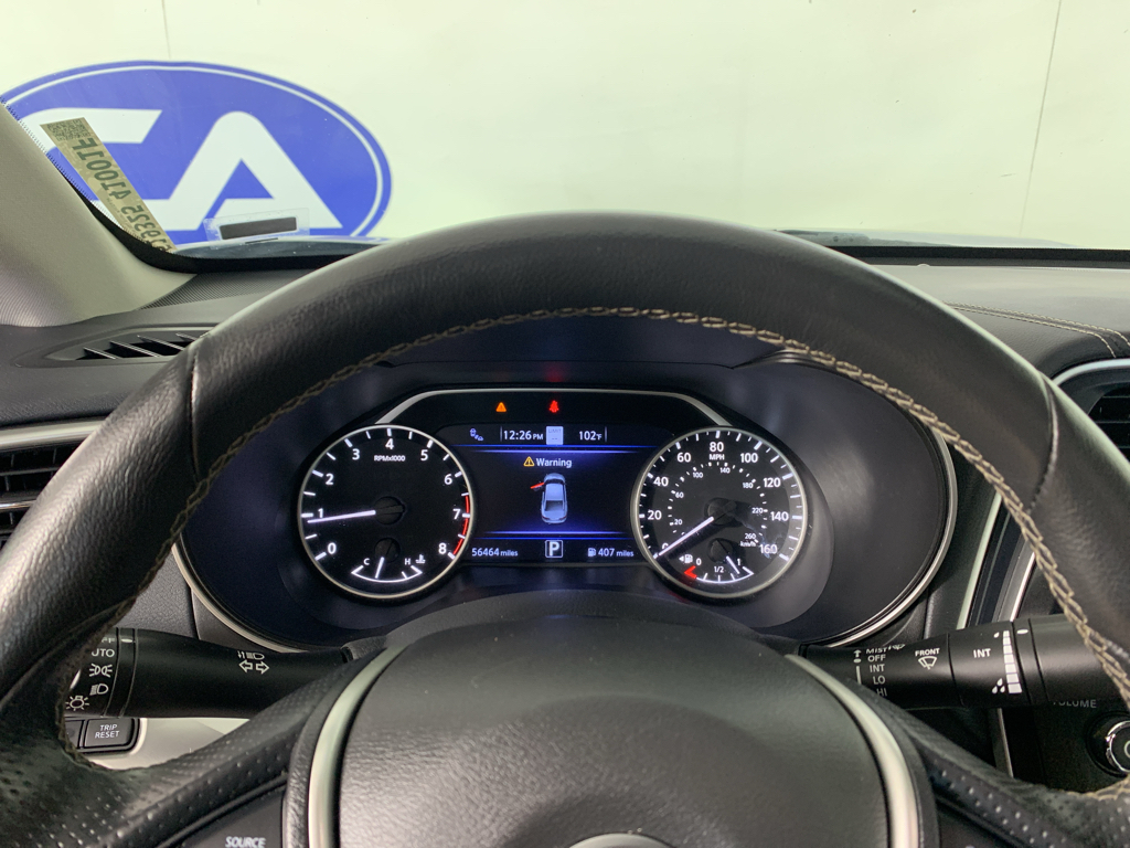 Vehicle photo 21