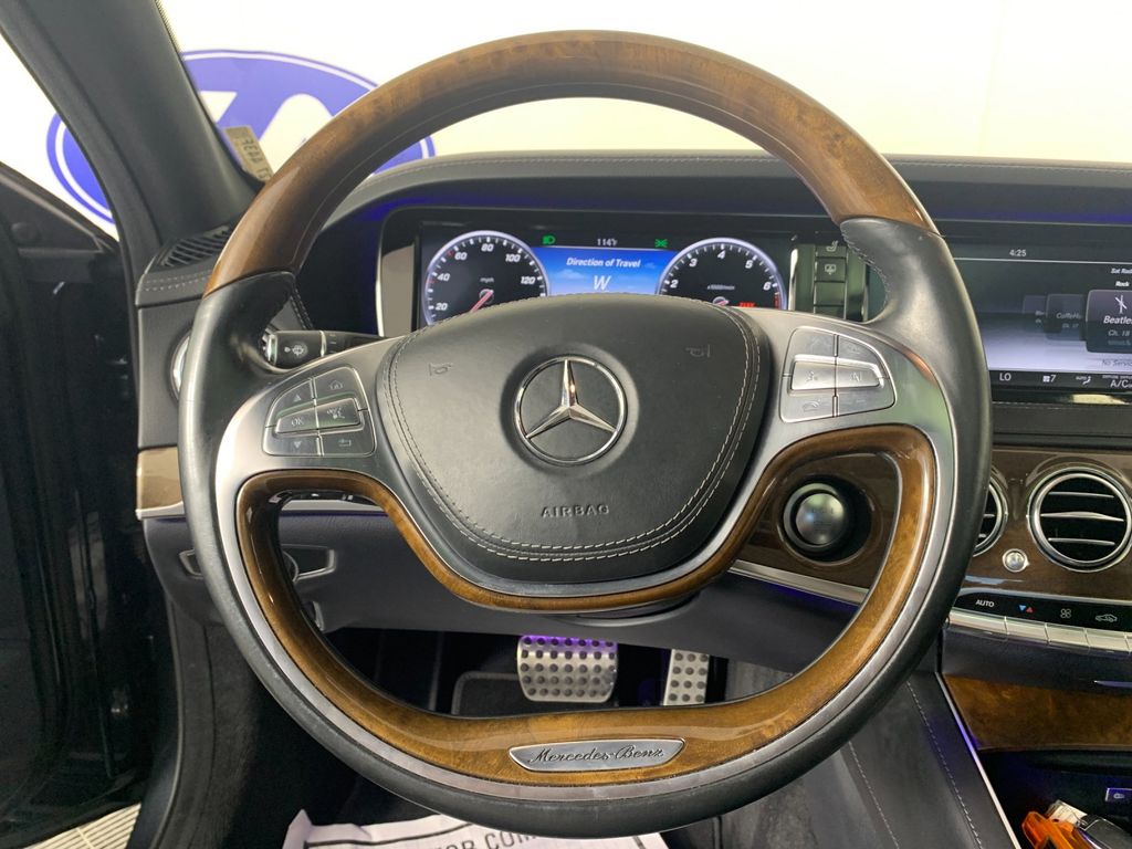 Vehicle photo 19