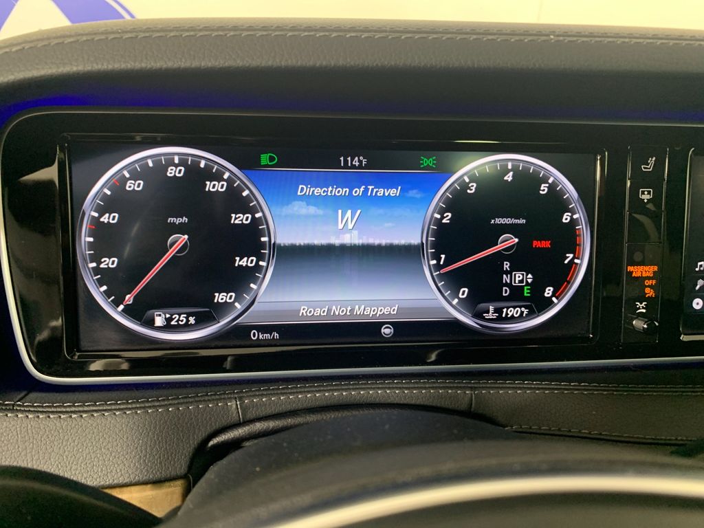 Vehicle photo 21