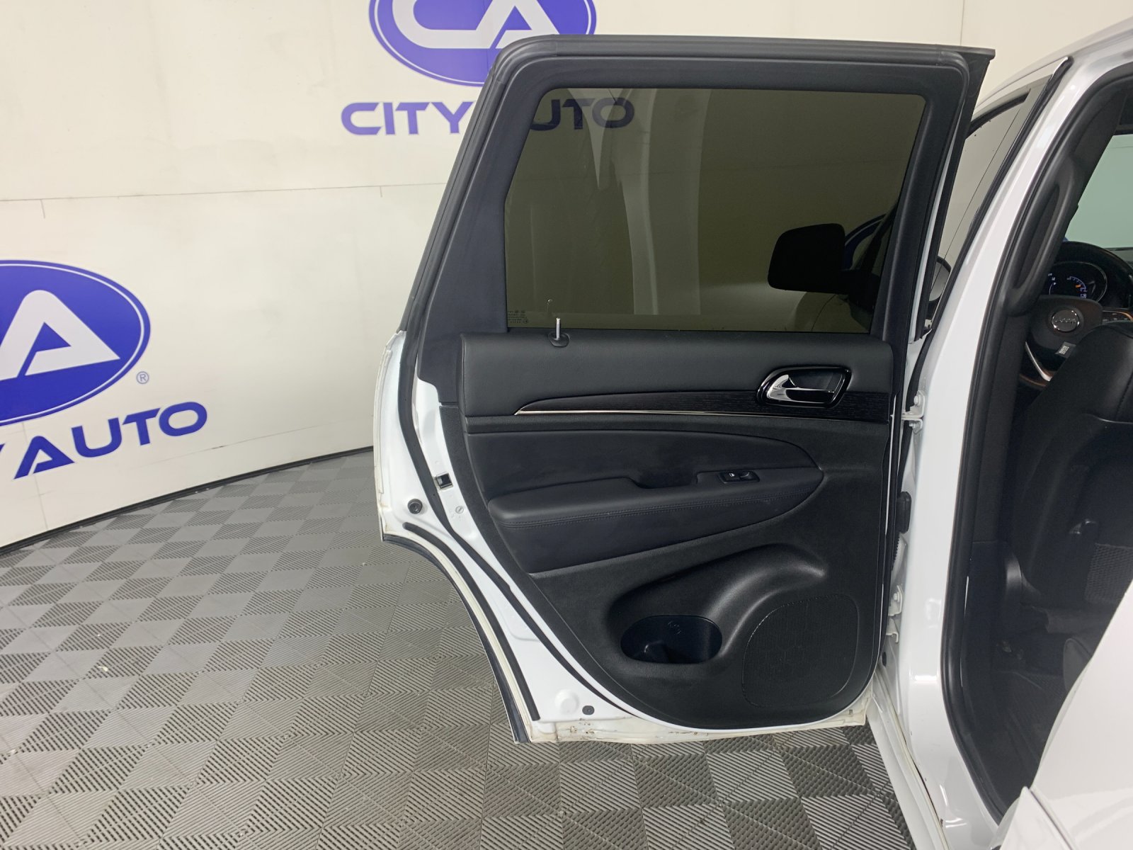 Used 2020 Jeep Grand Cherokee SUV