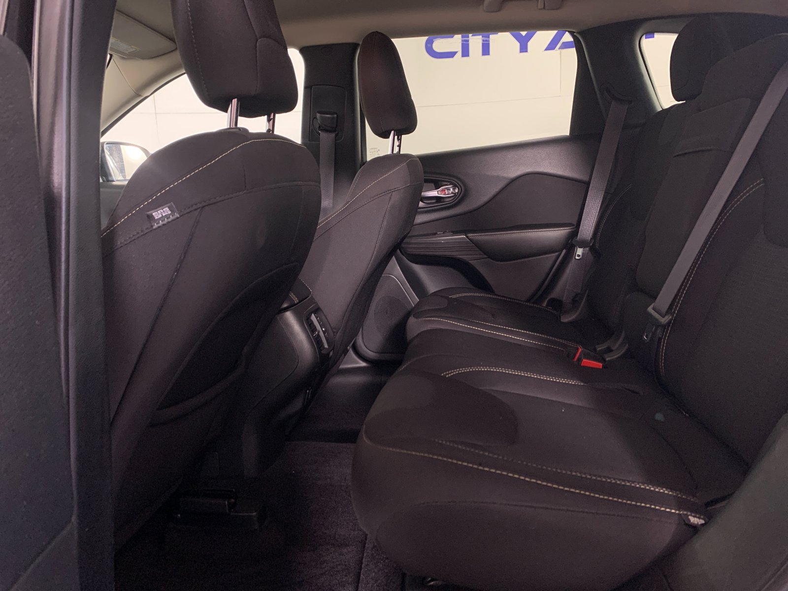 Used 2016 Jeep Cherokee SUV