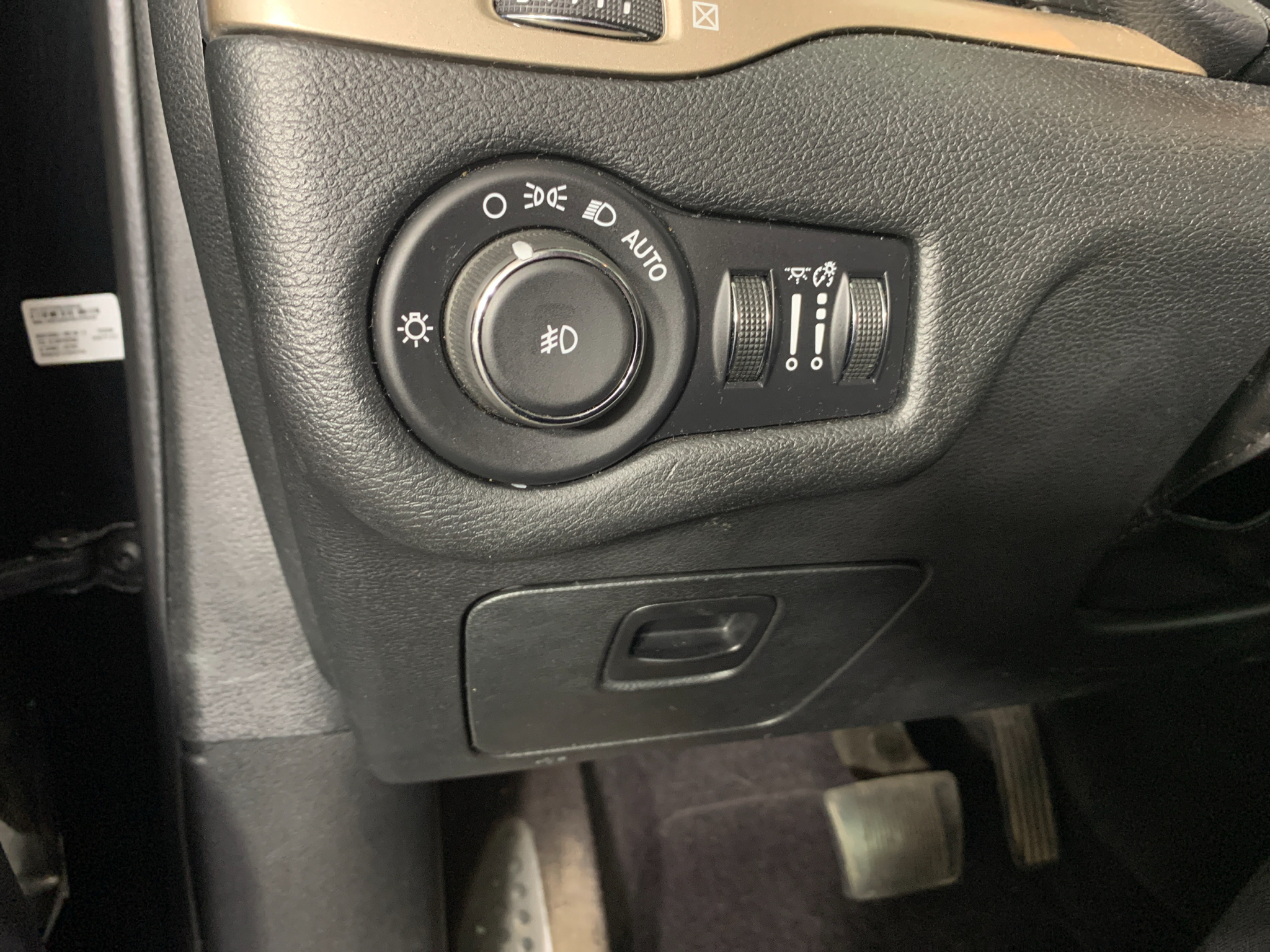 Used 2016 Jeep Cherokee SUV