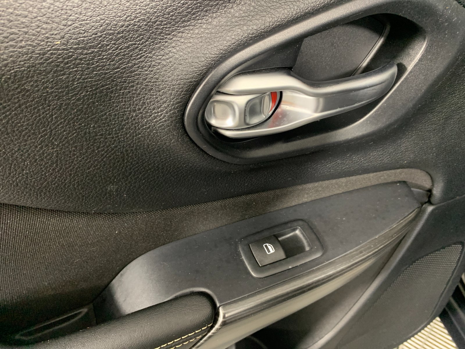 Used 2016 Jeep Cherokee SUV