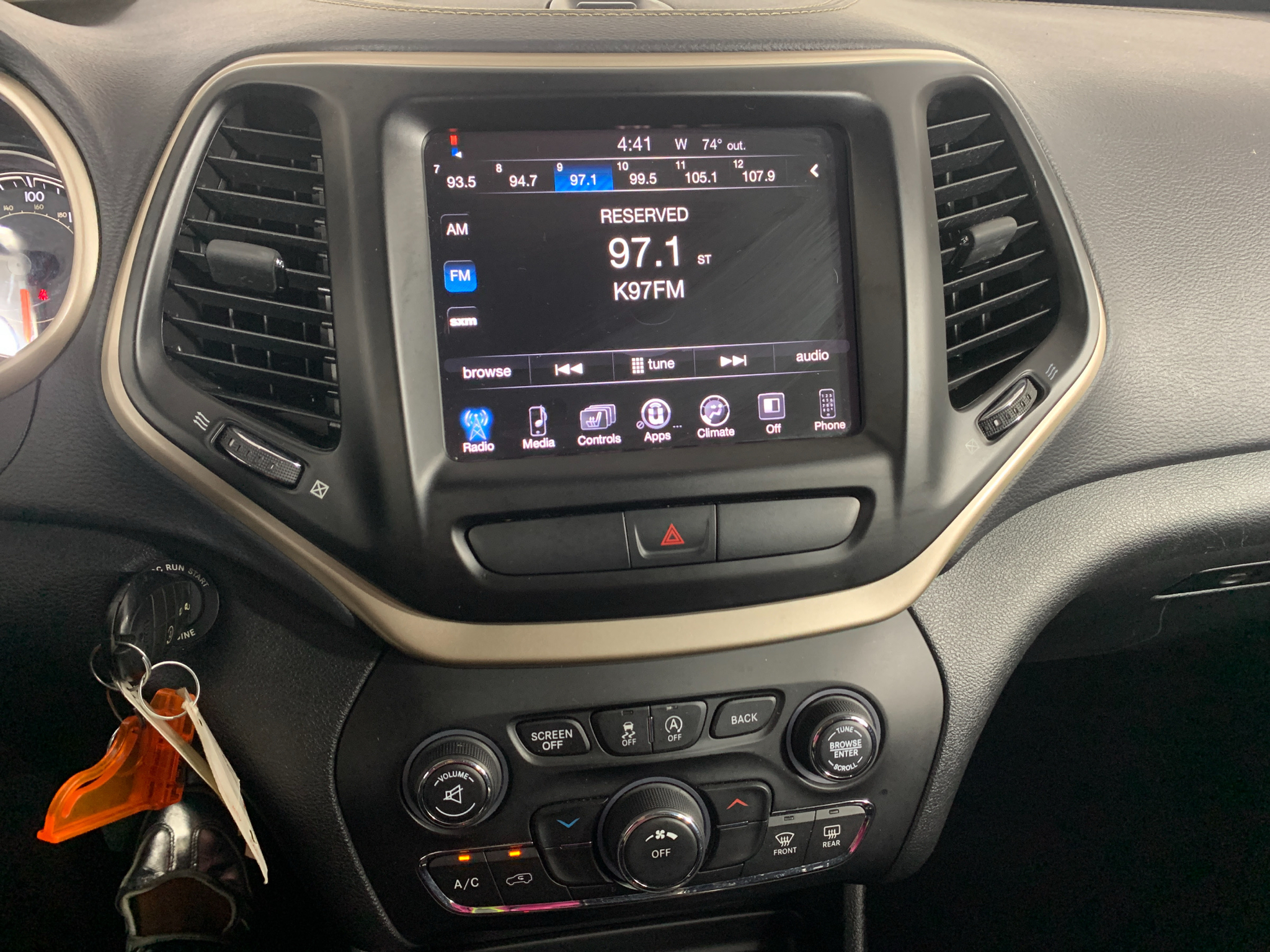 Used 2016 Jeep Cherokee SUV