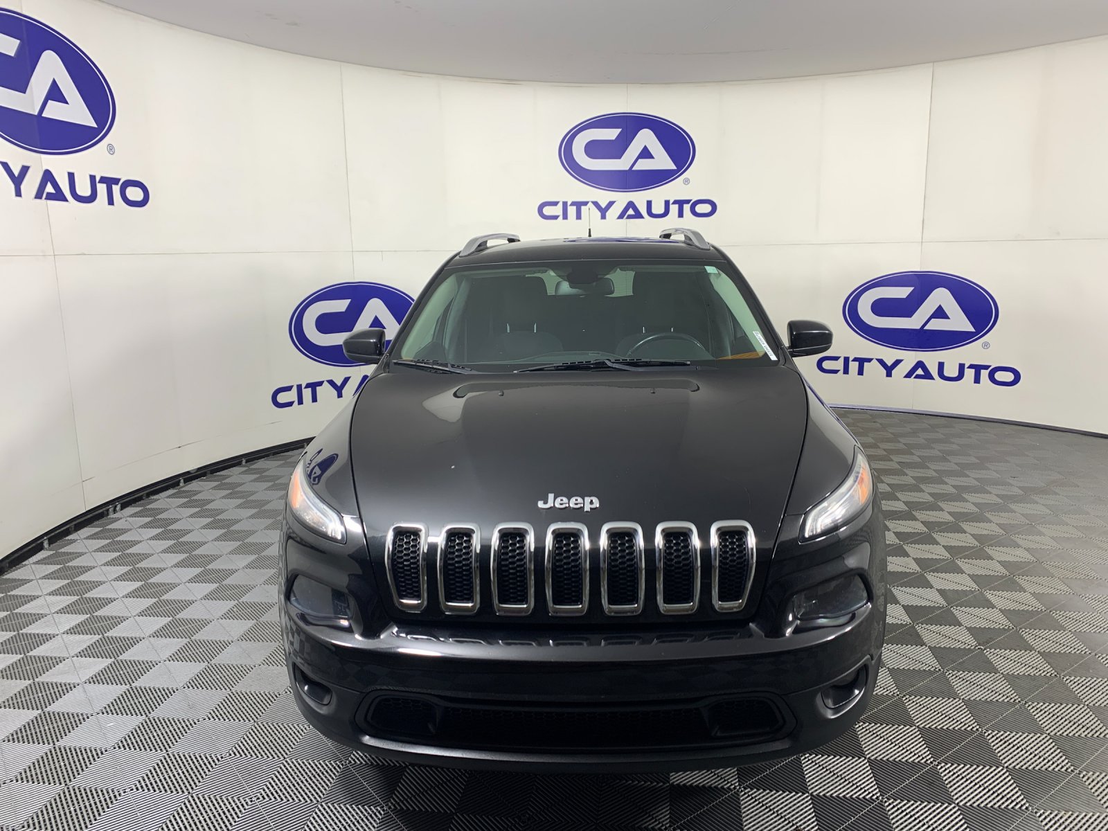 Used 2016 Jeep Cherokee SUV