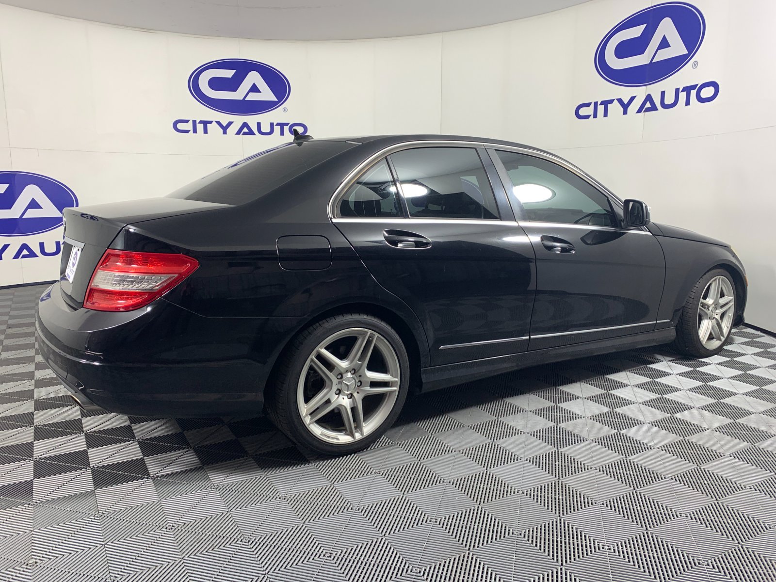 Used 2009 Mercedes-benz C-Class Sedan