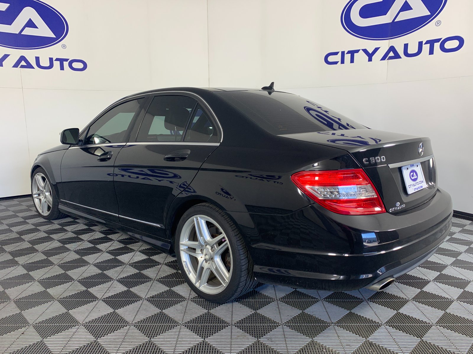 Used 2009 Mercedes-benz C-Class Sedan