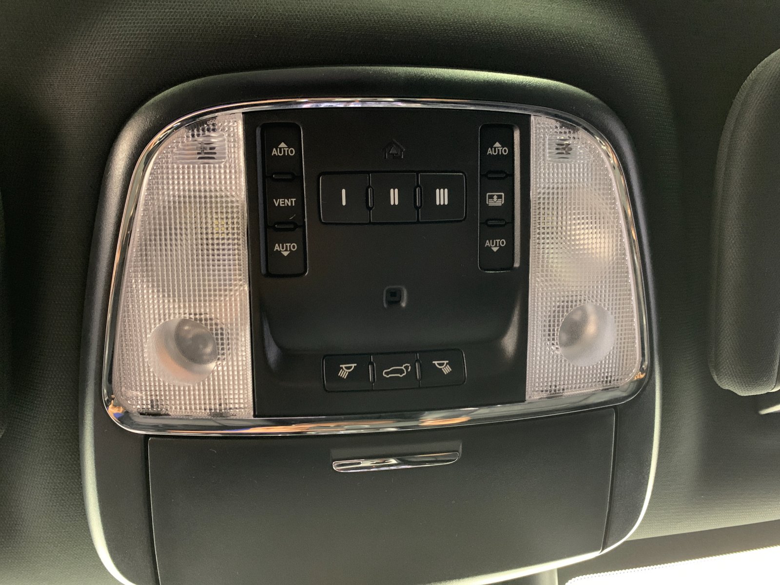 Used 2018 Jeep Grand Cherokee SUV