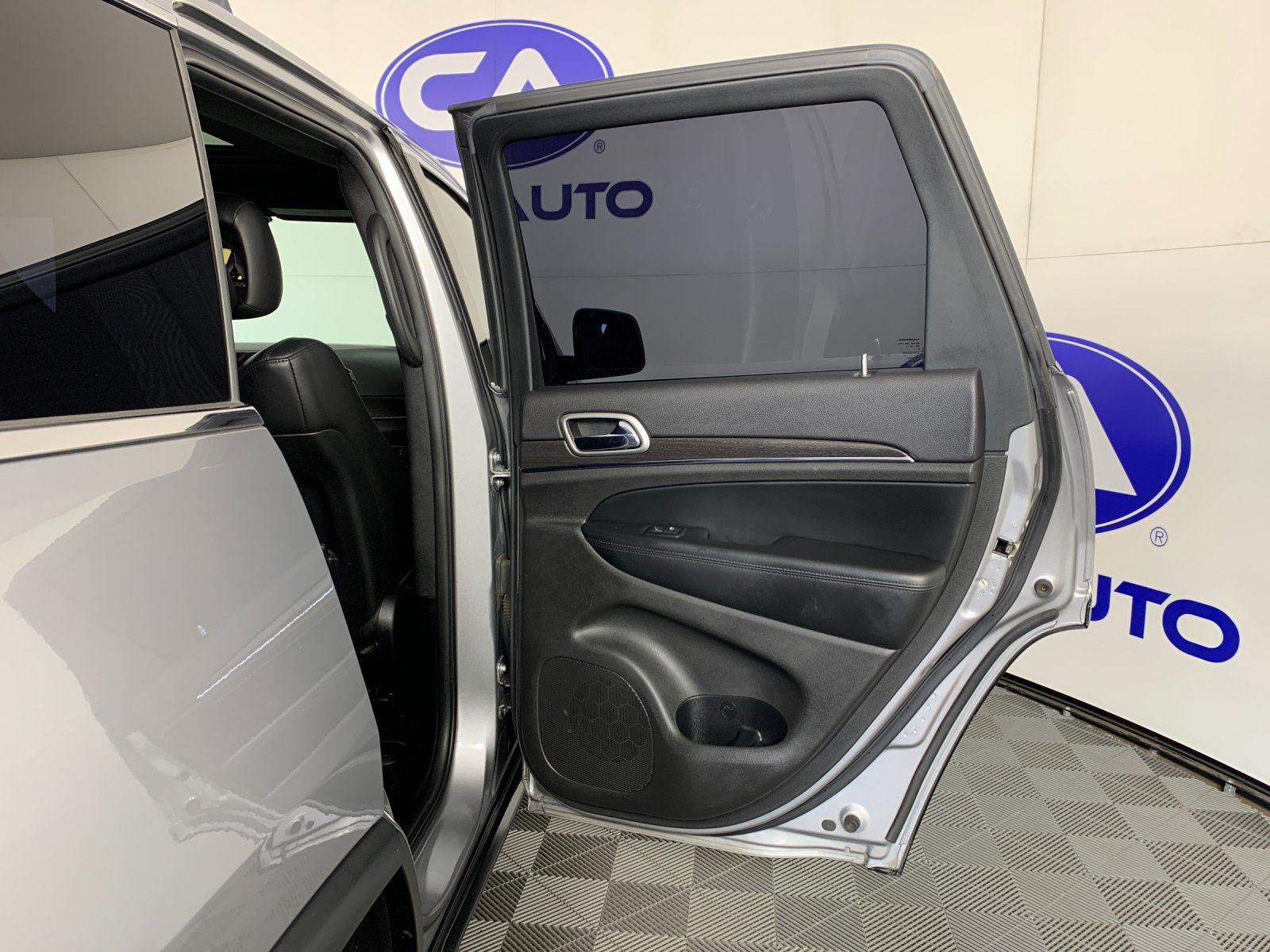 Used 2018 Jeep Grand Cherokee SUV