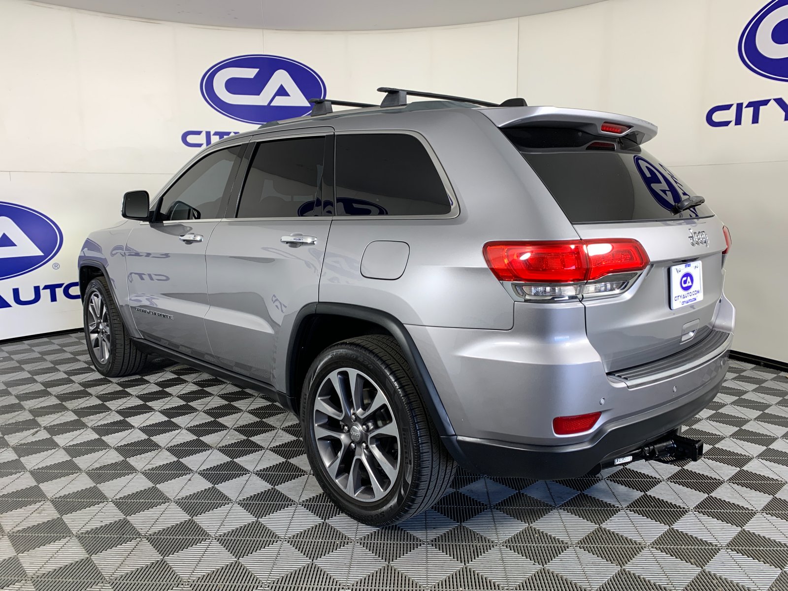 Used 2018 Jeep Grand Cherokee SUV