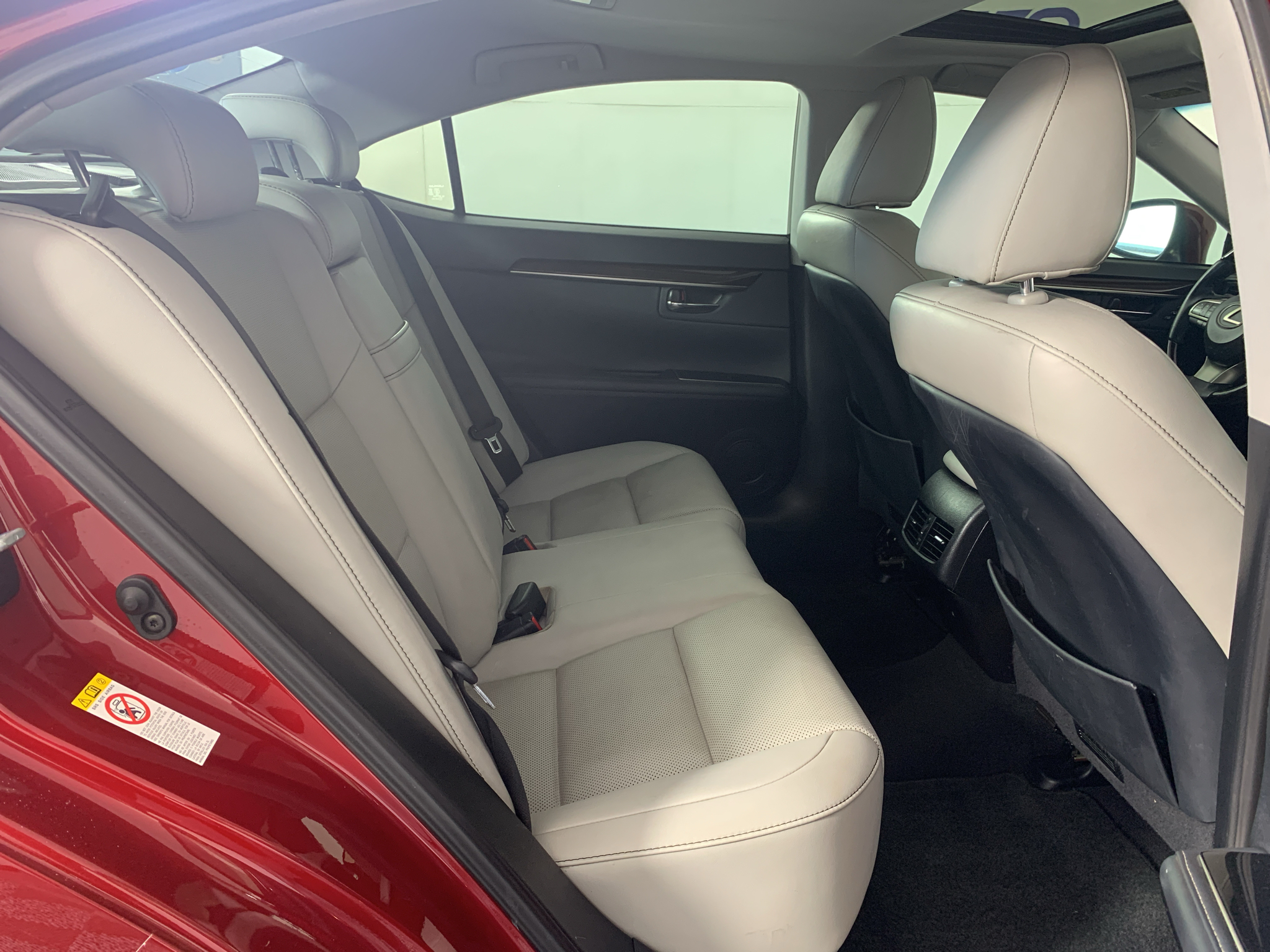 Used 2018 Lexus ES 350 Sedan