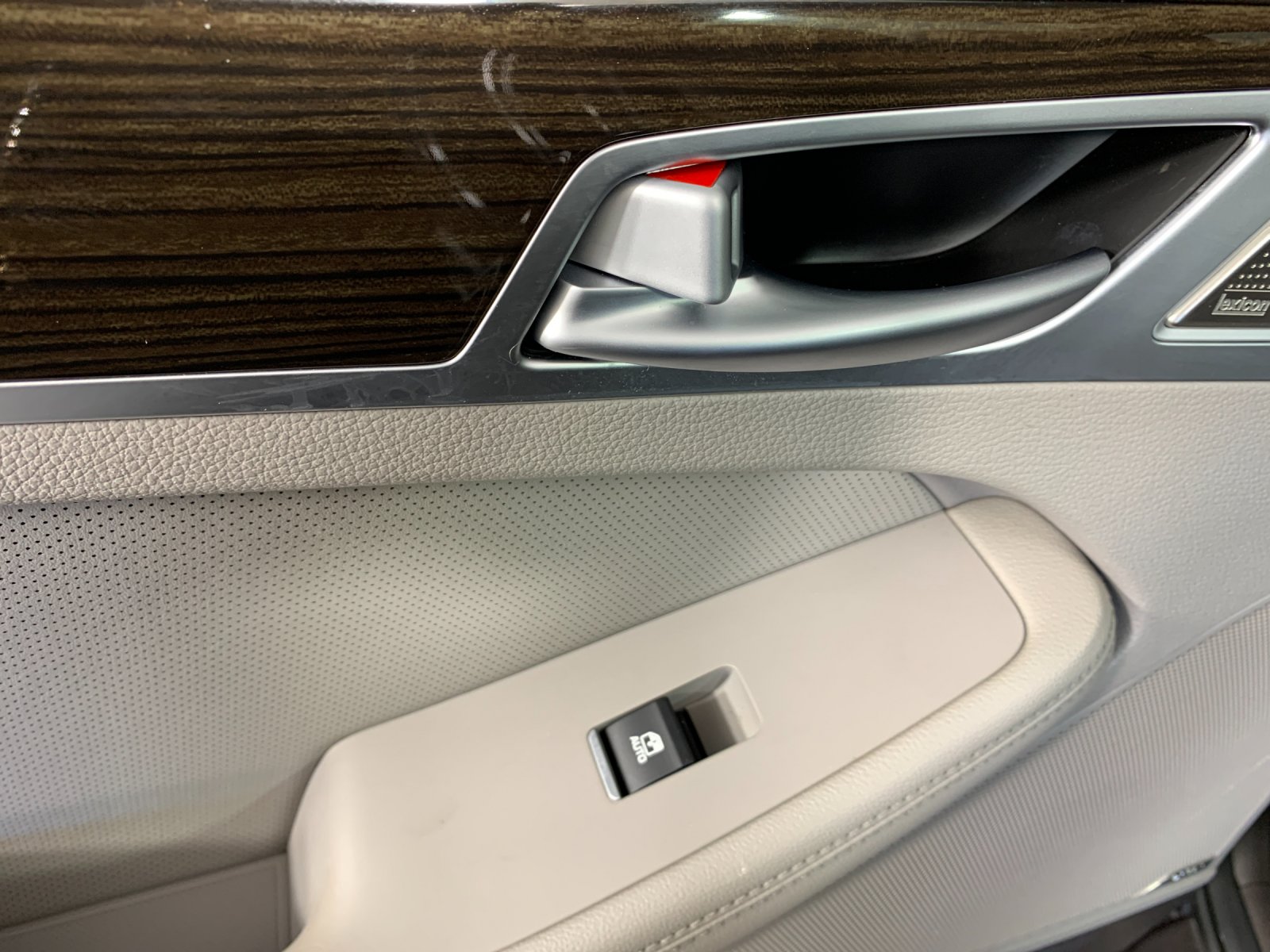 Used 2018 Genesis G80 Sedan